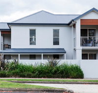Stay Bathurst - Holiday Cairns