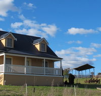 Riverbend Cottage - Holiday Cairns