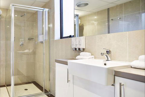 Manuka Park Apartments - Holiday Cairns 10