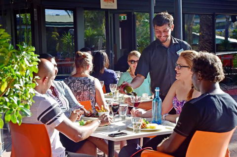 Mercure Alice Springs Resort - Holiday Cairns 8