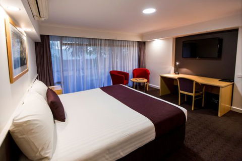 Mercure Alice Springs Resort - Holiday Cairns 9
