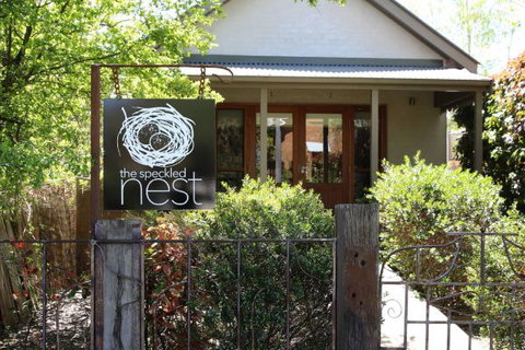 The Speckled Nest - Holiday Cairns 0