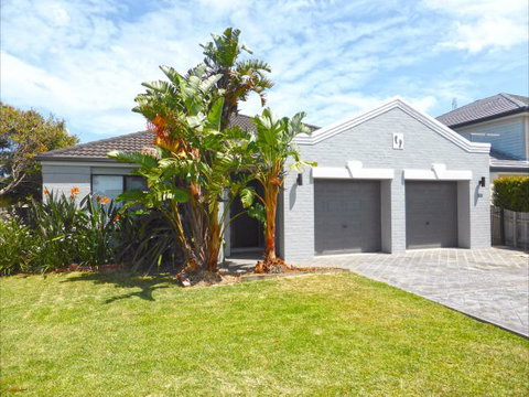 Palais D'Amor At Greenwell Point - Holiday Cairns 58