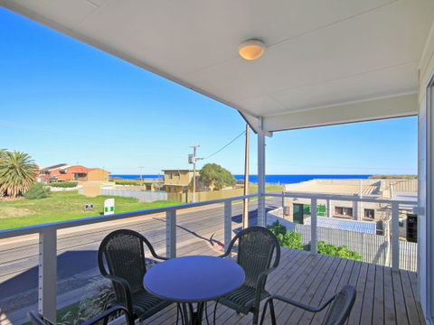 Century 21 SouthCoast: Moana Blue - Holiday Cairns 8