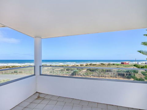 Century 21 SouthCoast: Moana Blue - Holiday Cairns 13