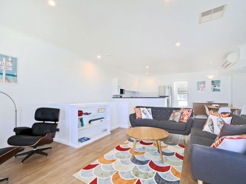 Century 21 SouthCoast: Moana Blue - Holiday Cairns 15