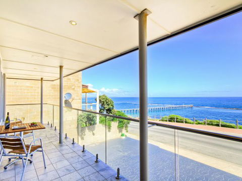 Century 21 SouthCoast: Moana Blue - Holiday Cairns 46