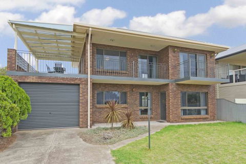 Century 21 SouthCoast: Moana Blue - Holiday Cairns 76