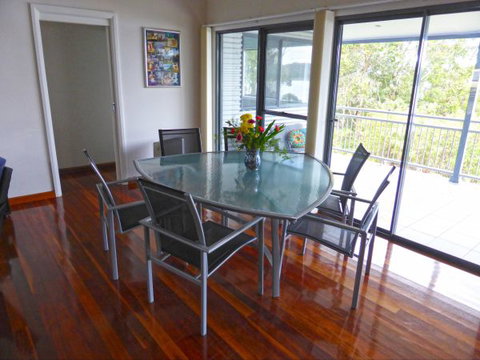 Palais D'Amor At Greenwell Point - Holiday Cairns 22