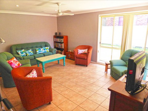Palais D'Amor At Greenwell Point - Holiday Cairns 123