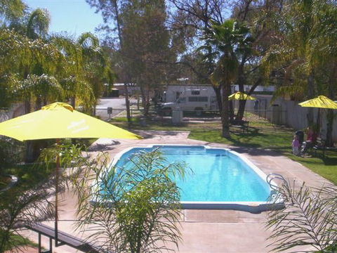 Stuart Caravan And Cabin Tourist Park - Holiday Cairns 2