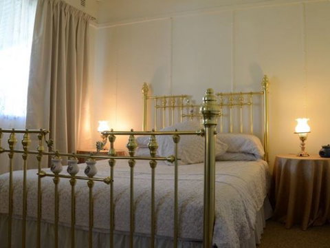 Angas Cottage - Holiday Cairns 1