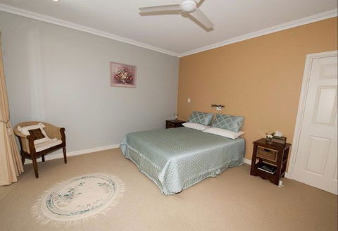 Crabapple Lane Bed And Breakfast - Holiday Cairns 0