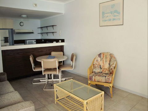 Spalding Lodge Unit 16 - Holiday Cairns 1