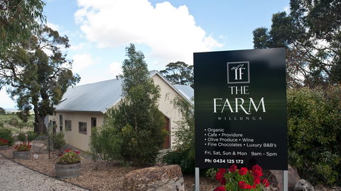 The Farm, Willunga - Holiday Cairns 0