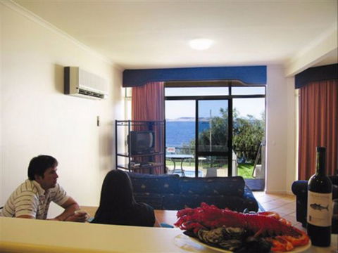 Spalding Lodge Unit 16 - Holiday Cairns 100