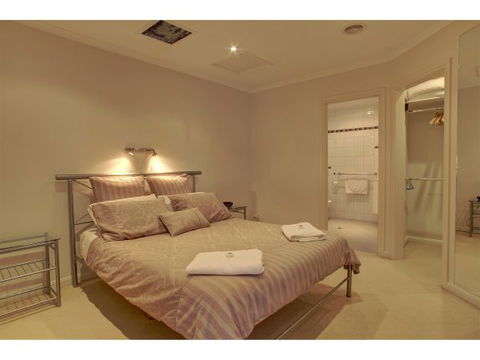 Spalding Lodge Unit 16 - Holiday Cairns 243