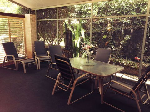 Beachside Way Dog Friendly Holiday House - Holiday Cairns 1