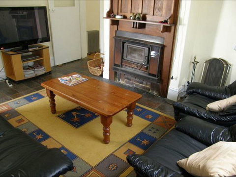 Fensom's Holiday Home - Holiday Cairns 2