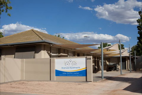 Shamore Apartments - Walnut - Holiday Cairns 0