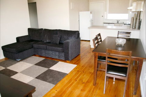 Shamore Apartments - Walnut - Holiday Cairns 1