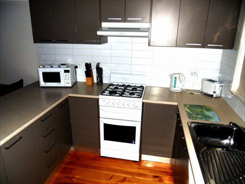 Shamore Apartments - Walnut - Holiday Cairns 6