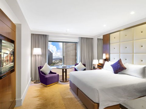 Amora Hotel Jamison Sydney - Holiday Cairns 1