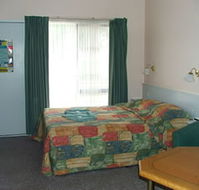 Lazy River Motor Inn - Holiday Cairns