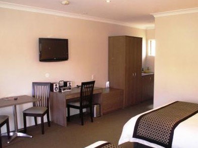 Parkes Int Motor Inn - Holiday Cairns 3