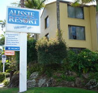 Aussie Resort Burleigh - Holiday Cairns