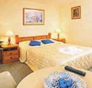 Cooks Endeavour Motor Inn - Holiday Cairns