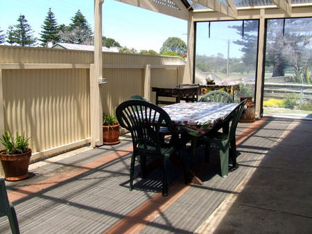 Beachport Motor Inn - Holiday Cairns 3