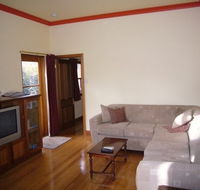Rectory Cottage - Holiday Cairns