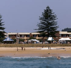 Beachfront Voyager Motor Inn - Holiday Cairns 0