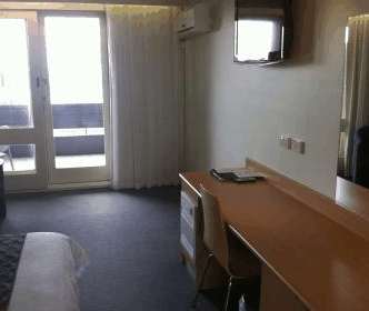 Beachfront Voyager Motor Inn - Holiday Cairns 4
