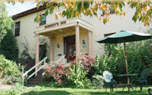 Bonney's Inn - Holiday Cairns
