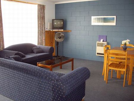 Castaway Holiday Apartments - Holiday Cairns 4