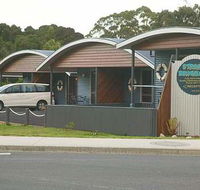 Strahan Bungalows - Holiday Cairns