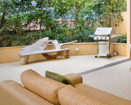 Beach Suites - Holiday Cairns 3