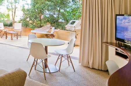 Beach Suites - Holiday Cairns 5