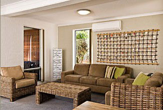 Airlie In Byron - Holiday Cairns 1