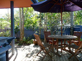 Alfies By The Sea - Holiday Cairns 1