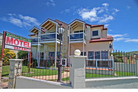 Lighthouse Keepers Inn - Holiday Cairns 4