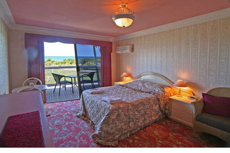 Lighthouse Keepers Inn - Holiday Cairns 5