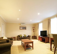 Lake Inn Ballarat - Holiday Cairns