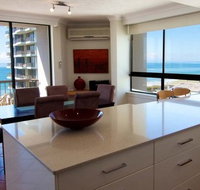 Carrington Court - Holiday Cairns