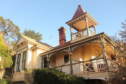 The Turret House - Holiday Cairns 0