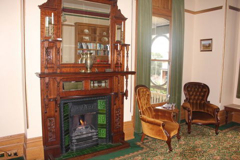 The Turret House - Holiday Cairns 7