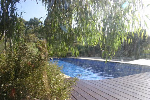 Arusha B&B Retreat - Holiday Cairns 2