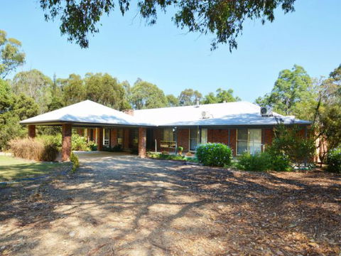 Abelia House - Holiday Cairns 0